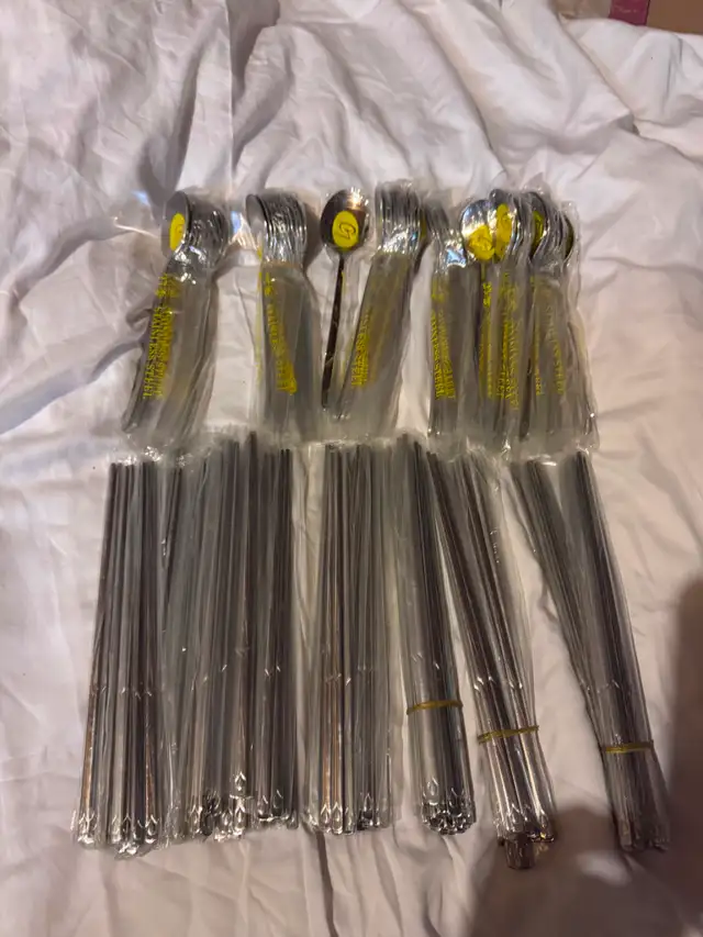 Brand new spoons and chopsticks (50sets)