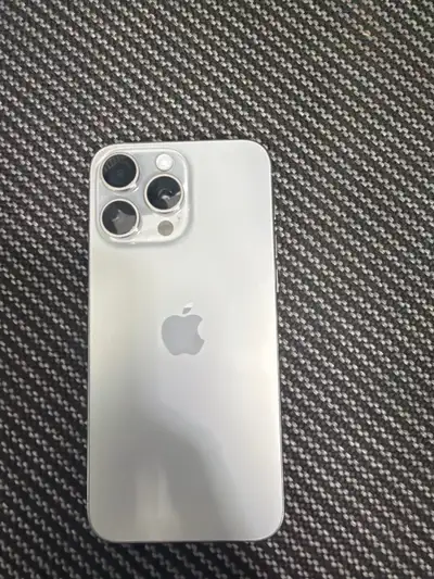 Iphone 15 pro max 256gb, View more