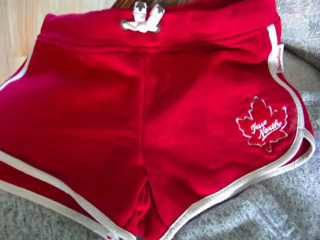 Canadiana Sweatpants and shorts-Girls Youth in Kids & Youth in Calgary - Image 3