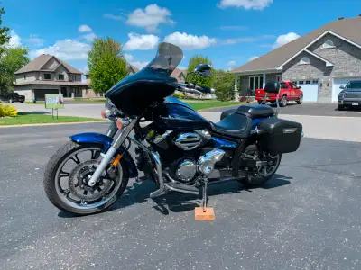 Well-maintained YAMAHA V Star 950, ready for its new owner. Make and Model: 2011 Yamaha V Star 950 T...
