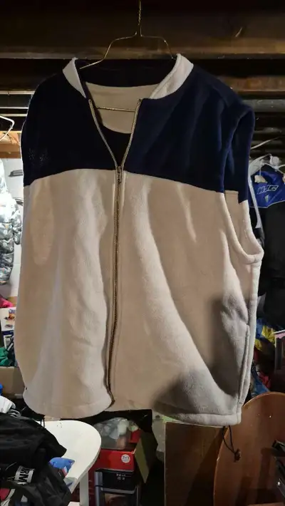Vest in good condition xl size, View more