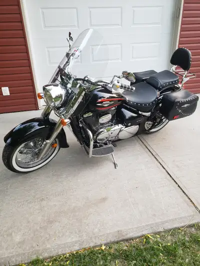 Excellent shape. No scratches, dents or tears. Tires and brakes good for many more miles. Two up sty...