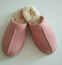 Ugg Scuff Slippers Women's Size 6 & 7 Pink Suede, Wool  Lined