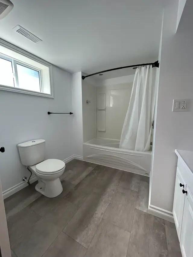 RENOVATED 2 BEDROOM NORTH END MAY 1 in Long Term Rentals in Peterborough - Image 8