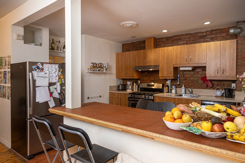 Affordable 4‑Bedroom in the Heart of Le Plateau Mont-Royal — photo 3