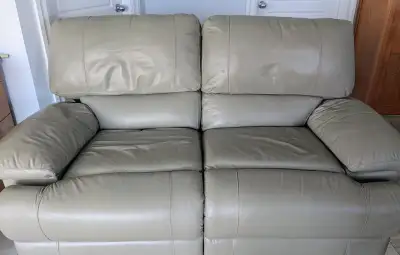 Sofa deux places inclinable en cuir Two places reclining leather loveseat