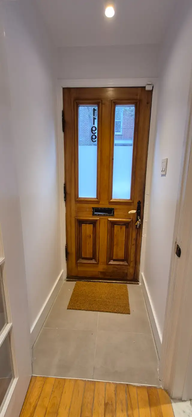 Studio Design RDC Centre-Ville | Accès Terrasse & Jardin Privé ! in Long Term Rentals in City of Montréal - Image 10