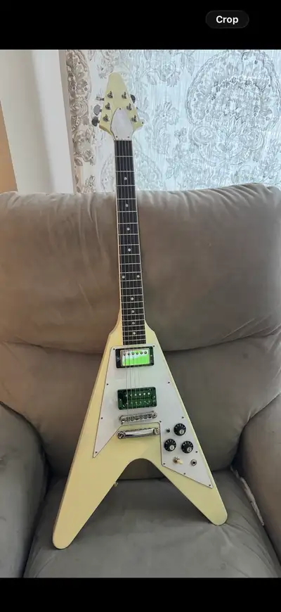 Gibson Flying V, View more
