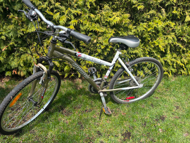 Vélo hybride dans Randonnée, ville et hybrides  à Longueuil/Rive Sud