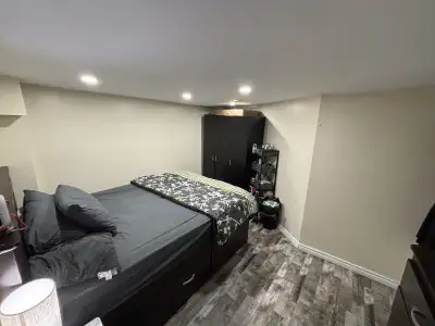 Private Room with Private Bathroom for Rent Spacious furnished room with your own private bathroom i...