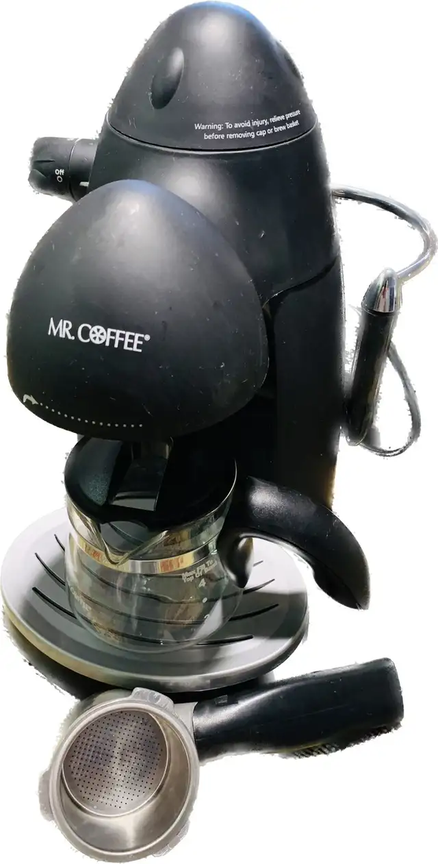 Mr Coffee Espresso Machine Cappuccino Maker in Coffee Makers in Kitchener / Waterloo - Image 2