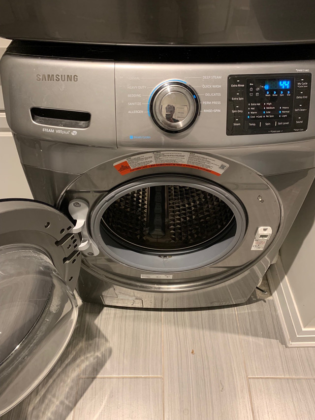 Washer and dryer set Samsung Steam in Washers & Dryers in Markham / York Region - Image 3