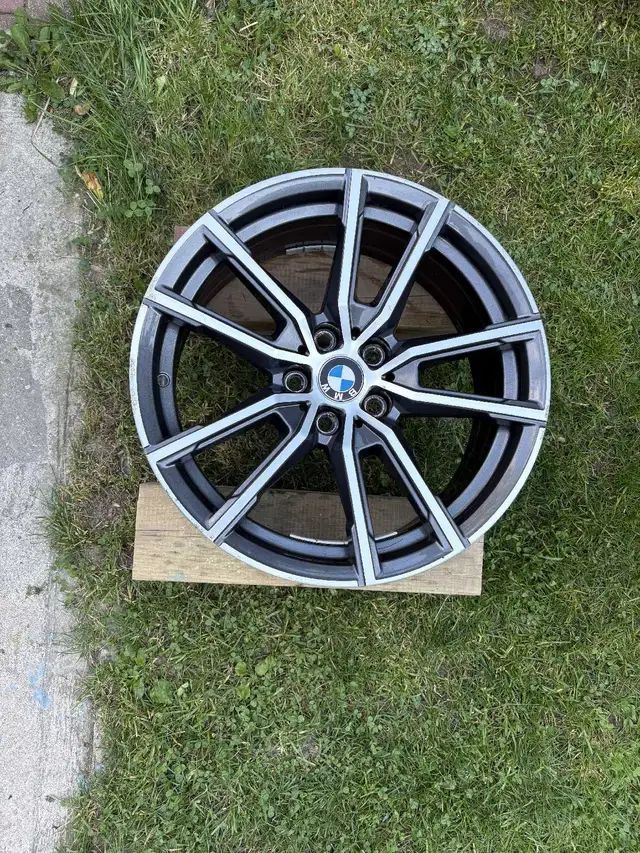 Bmw 18" 780m Style Rims OEM in Tires & Rims in Hamilton - Image 10