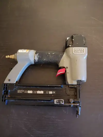 18 gauge brad nailer and working order asking $20 Located in the city red deer AB can call 780910993...