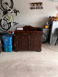 Solid Cafe Kid Dresser w/removable Change Table attachment