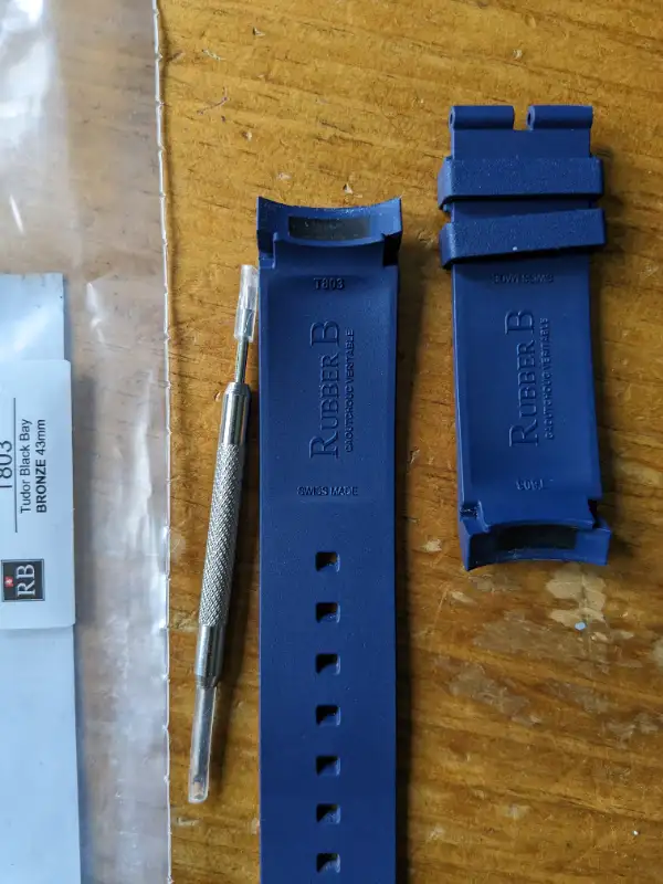 RUBBER B blue strap for Tudor black bay bronze 43mm watch in Jewellery & Watches in Longueuil / South Shore - Image 3