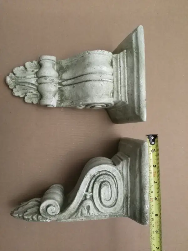 Plaster wall corbel in Home Décor & Accents in Markham / York Region - Image 3