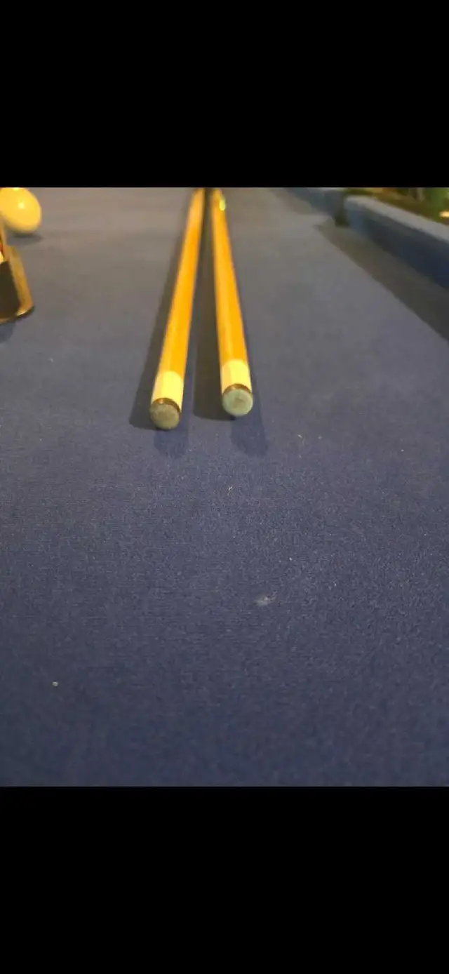pool table 549769572600391683