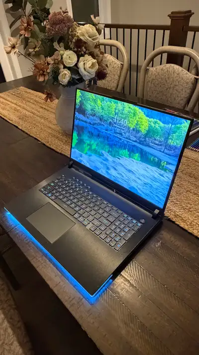 Asus ROG Strix SCAR 18 (2024) GamingLaptop, View more