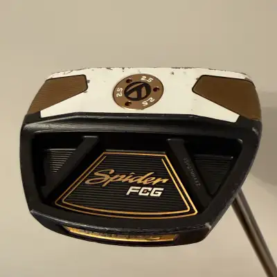 Club: TaylorMade Spider Mini 34” Putter right handed Shaft: KBS CT Tour Putter Grip: SuperStroke 1.0...