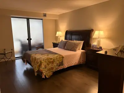 Coming from a beautiful clean condo. Selling as a complete bedroom set. Queen bed comes with storage...