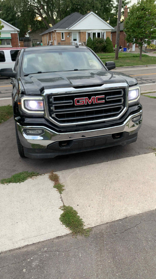 2016 GMC Sierra 1500 SLE in Cars & Trucks in Oshawa / Durham Region