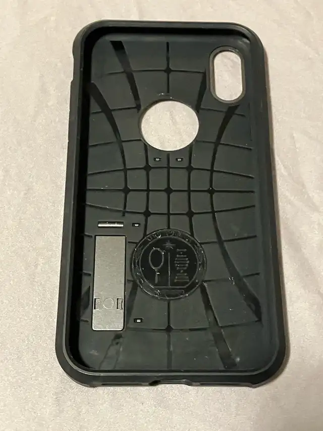 Spigen iPhone XR case with box - gently used in Cell Phone Accessories in Kingston - Image 2