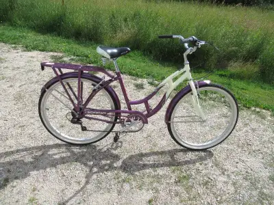 Schwinn Sanctuary 7 cruising bike, View more