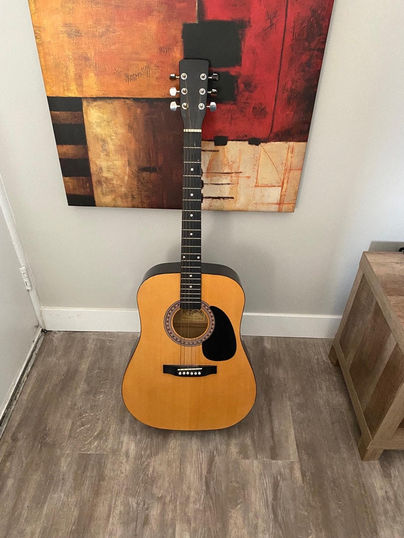 Esteban acoustic guitar Guitars London Kijiji