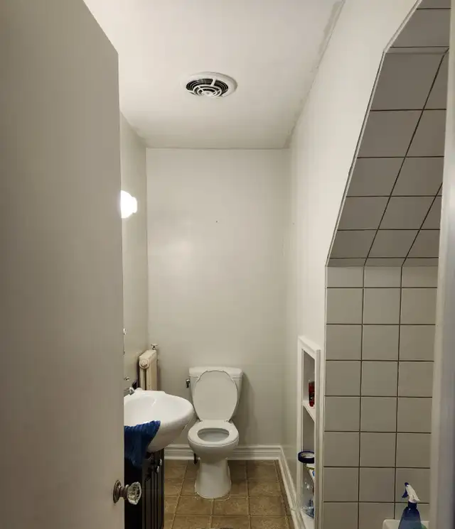 Apartment for rent in Long Term Rentals in Oshawa / Durham Region - Image 3