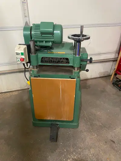 General International 15” thickness planer - 220 volt - works great - built in table extensions - on...