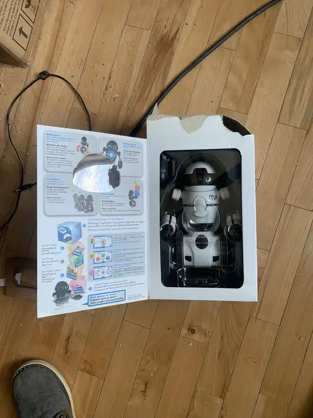 MiP from wowee64520010741891122