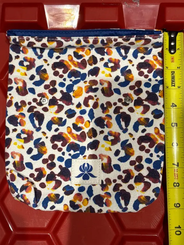 Sisley Pouch for multiple using64840216218241121