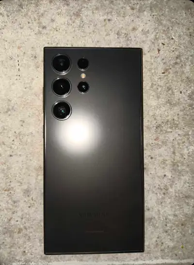 S24 ultra unlocked (Excellent conditon), View more