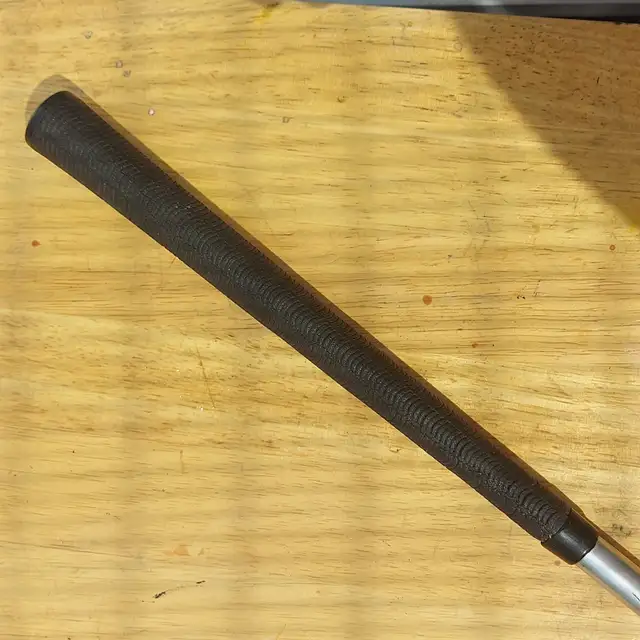 Vintage Wilson Staff Fluid Feel Dynapower PW (RH) - $25.00 in Golf in Belleville - Image 9