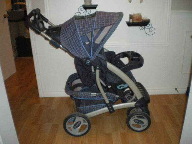 Poussette simple Graco dans Poussettes, porte-bébés et sièges d'auto  à Drummondville