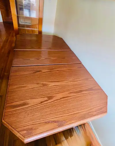 Vintage Oak Table with chairs for sale! Table Vintage en bois, View more