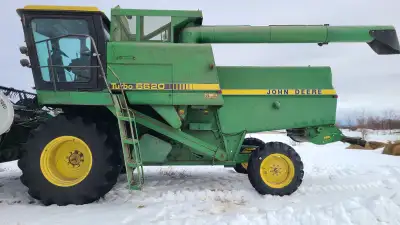 JD 6620 Turbo combine with 215 Flex header. Good condition. Call for details. Make an offer.