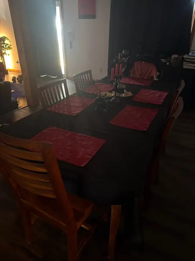 7ft Wood Dining Table in Dining Tables & Sets in Barrie - Image 3