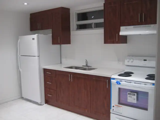 Two bad room basement apt for rent in Long Term Rentals in City of Toronto - Image 3