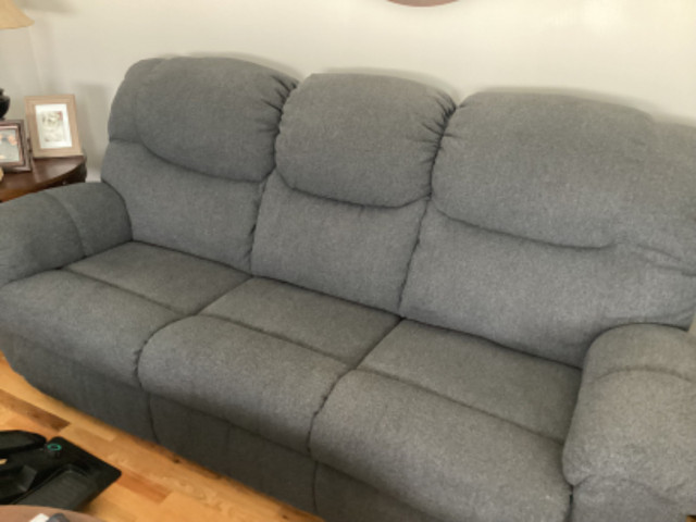 Sofa and loveseat for sale Chatham New Brunswick area in Couches & Futons in Miramichi - Image 3