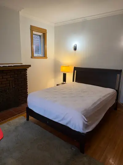 Beautiful room for rent for one person, in a quiet, clean and pleasant environment, close to Villa-M...