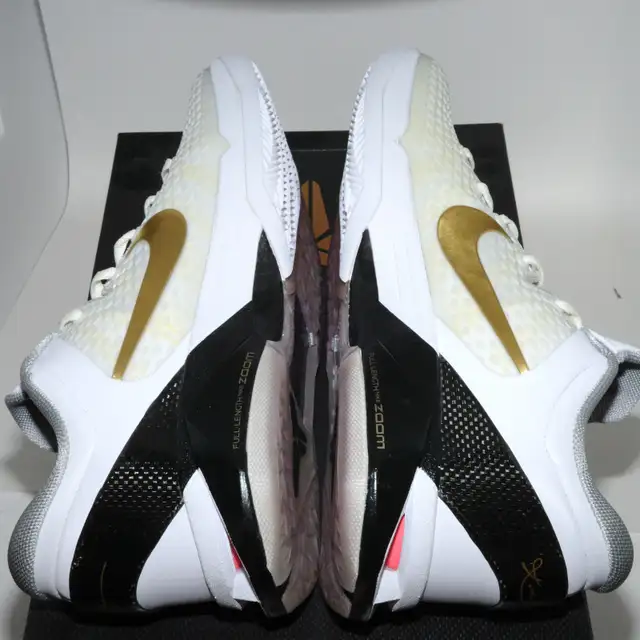 Nike Zoom Kobe VII 7 System Elite 2012 White Metallic Gold US 11 in Men's Shoes in City of Toronto - Image 10