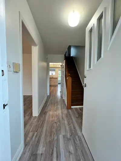 3-Bedroom Detached House for Rent–Toronto $3,300 + 60% utilities