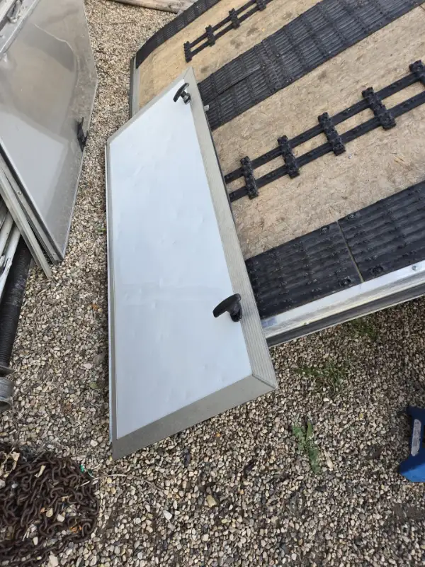 ENCLOSED SLED TRAILER "REAR DOOR ONLY" ASSM READ AD PLEASE in Cargo & Utility Trailers in Saskatoon - Image 4
