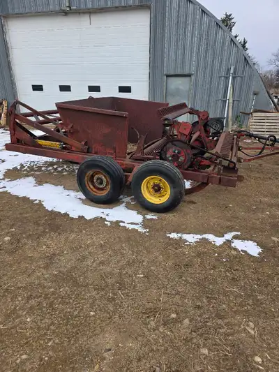 Rock o matic 57 high dump picker all new wheels and shocks on reel new bearings and seals in gearbox...