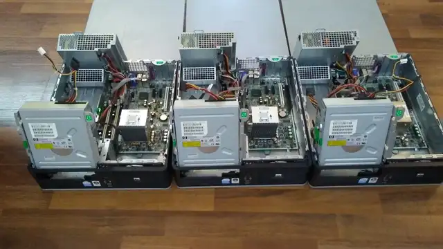HP  desktop computers for parts in Desktop Computers in Edmonton - Image 2