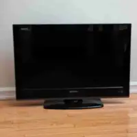 32" Sharp TV with HDMI 