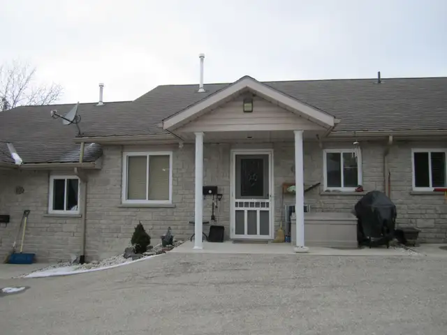 2BR APT FOR RENT IN THE TOWN OF DURHAM, ON