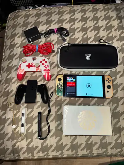 In great condition! Not used much. Has a couple very light scratches. Zelda edition with special joy...